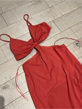 🌟 2/$50 🌟 Dynamite Knot-Front Cutout Midi Dress